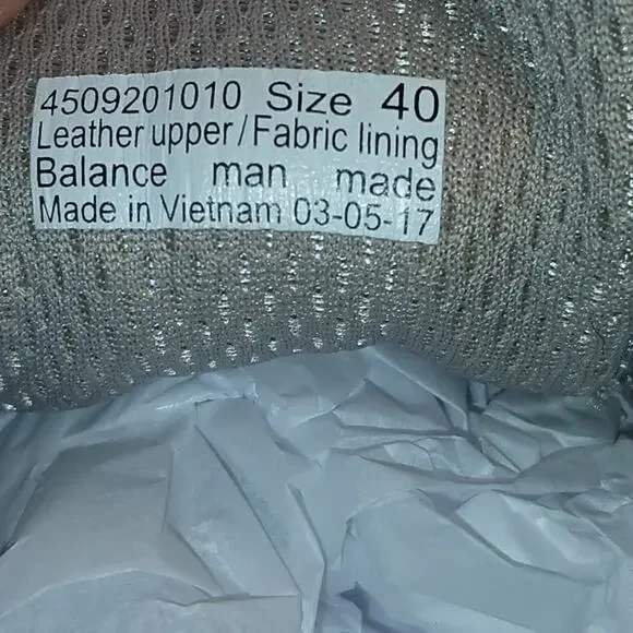 DANSKO Women's 2-Tone Gray Toggle Leather Walking Sneakers - Size:  9/40 - Picture 8 of 9